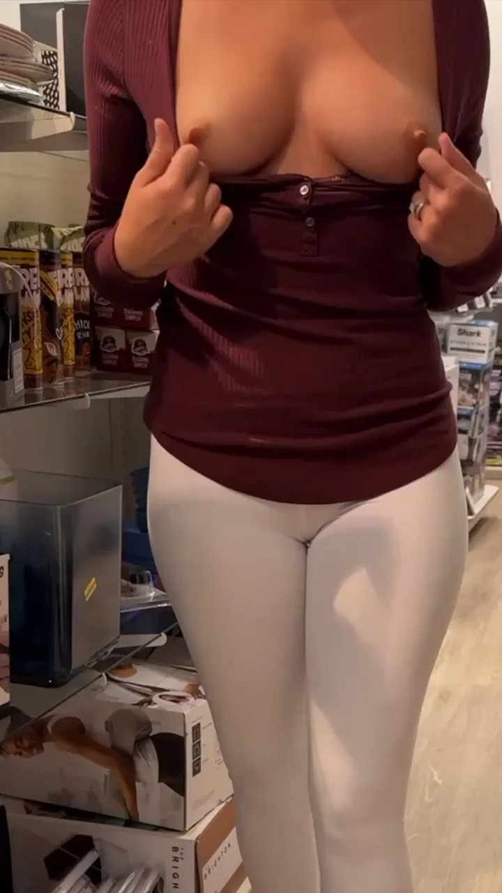 I got so horny shopping with my new butt plug| [gif]