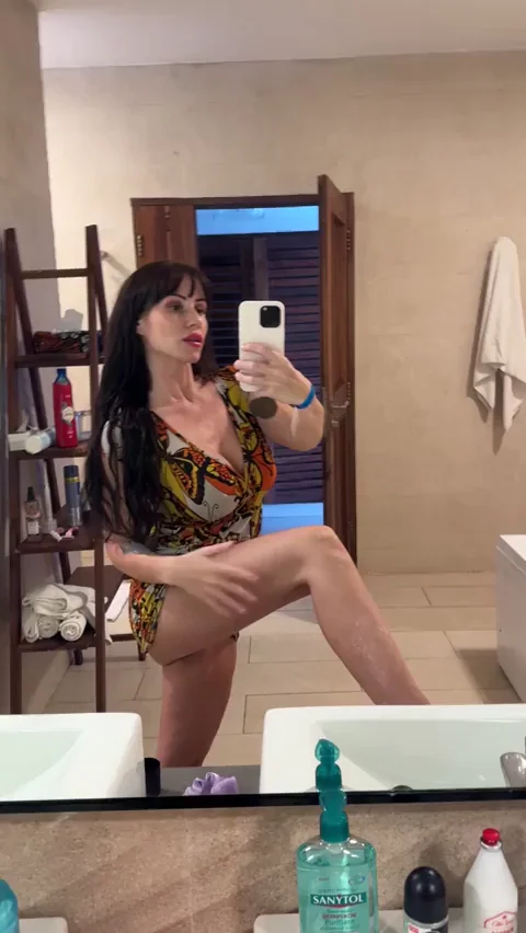 MLFs should be licked and fucked every day (fuckdoll)