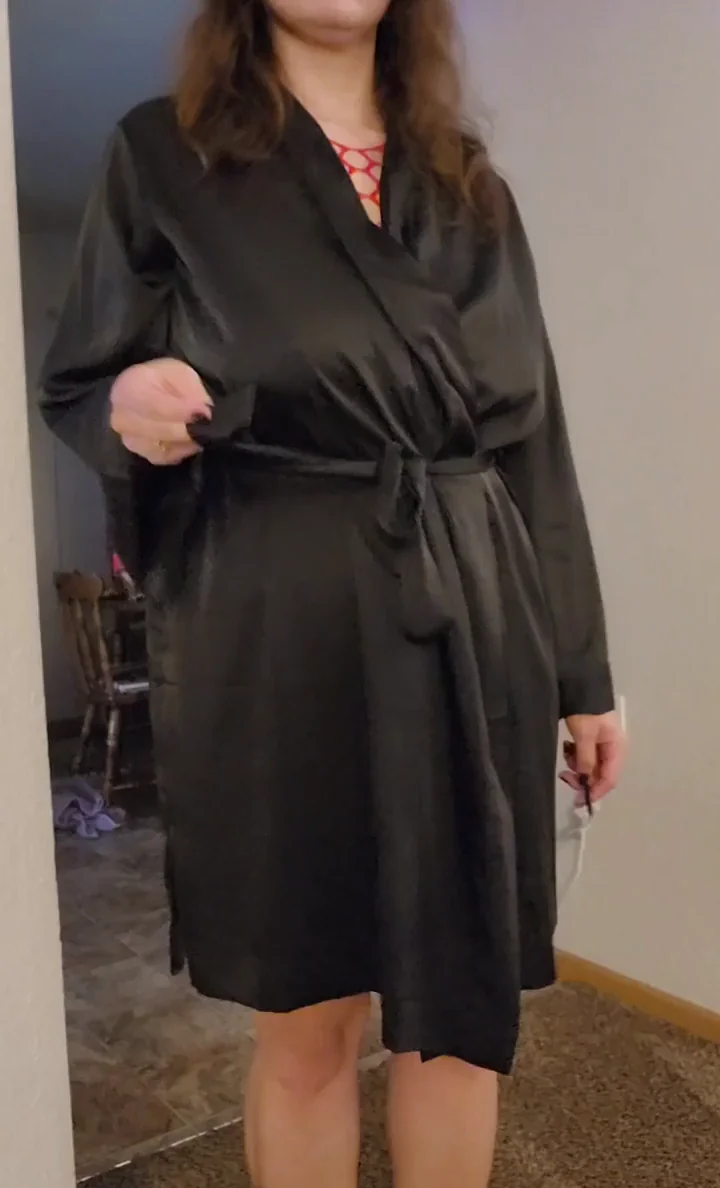 Naughty wife reveal