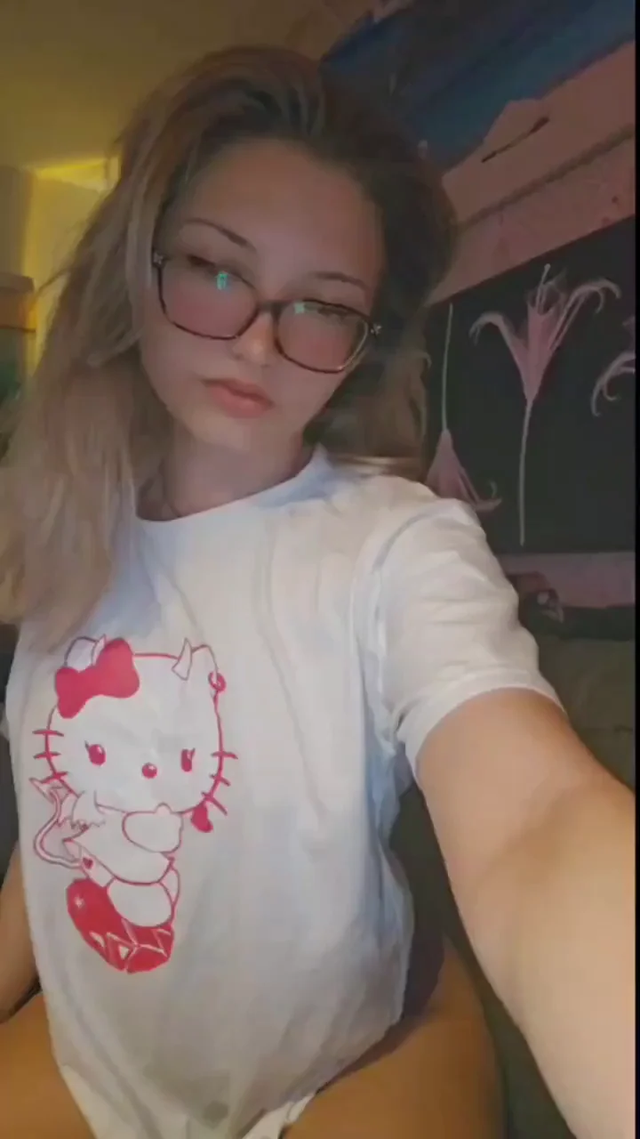 18F... am I to young to become a cam slut?