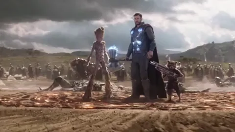 Bet you missed this scene in Infinity war