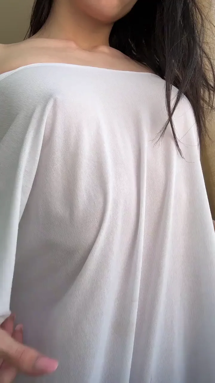 Is anyone's type small, flat-chested, pale girls