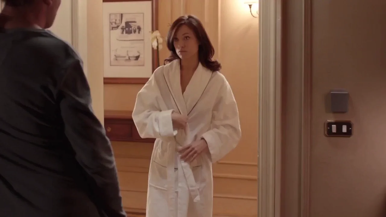 Olivia Wilde's Slutty Robe Tease to Full Nude Ass Reveal