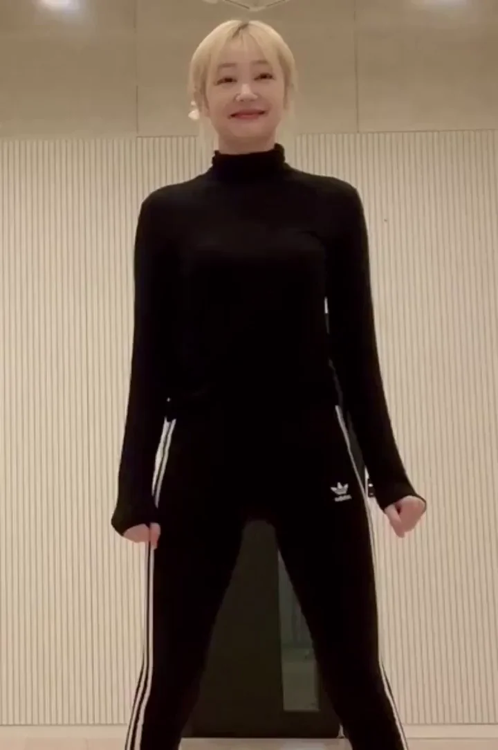 🔥 Léa from Secret Number Teases in Tight Adidas Tracksuit 💦
