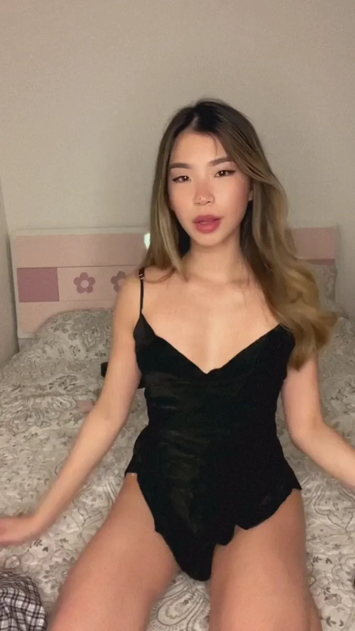 🔥 Pale Asian Babe Reveals Juicy Tits Hidden Under Clothes 😈