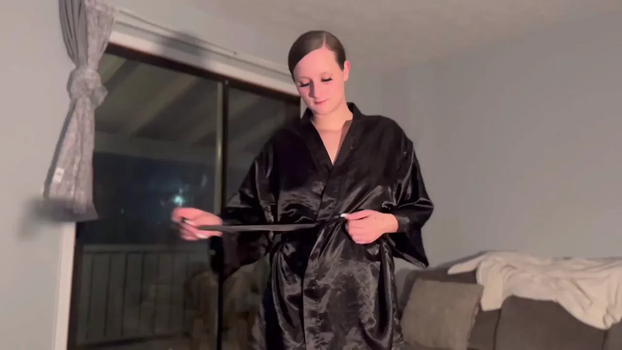 Irresistible White Slut Worships BBC in Homemade Tease