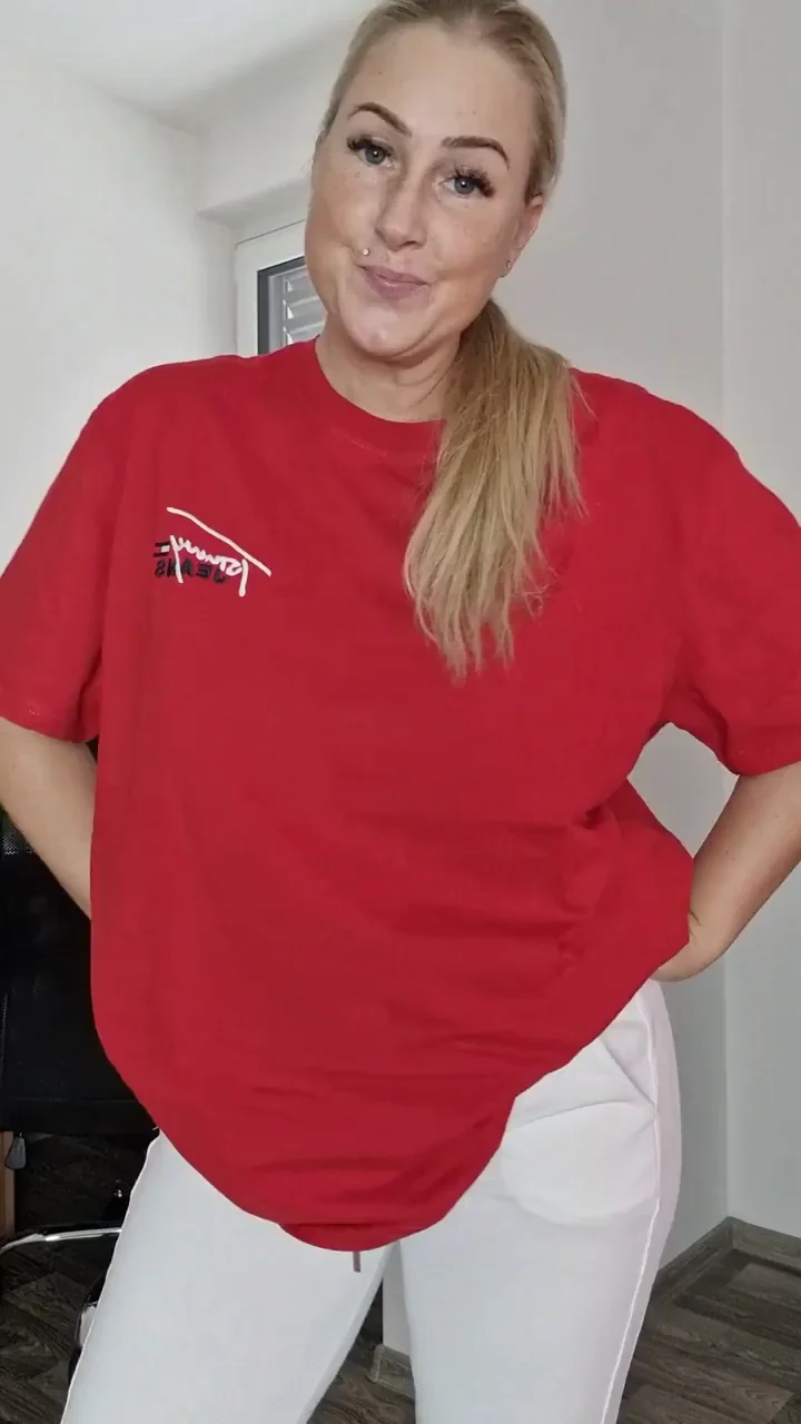 100% Natural Massive Tits You Crave to Squeeze 😍🍈🍈