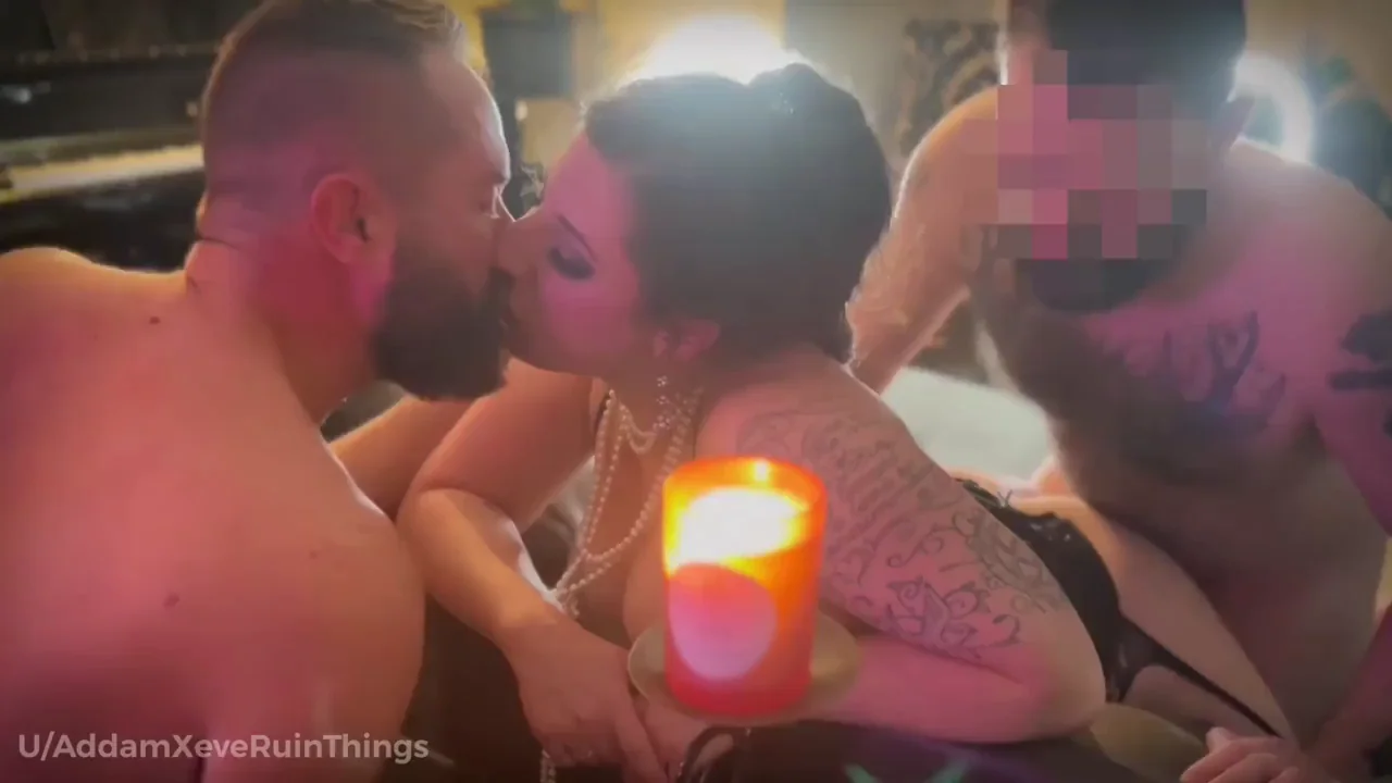 Sensual MFM Threesome with Thick Hotwife's Huge Tits 💋🍆🍆