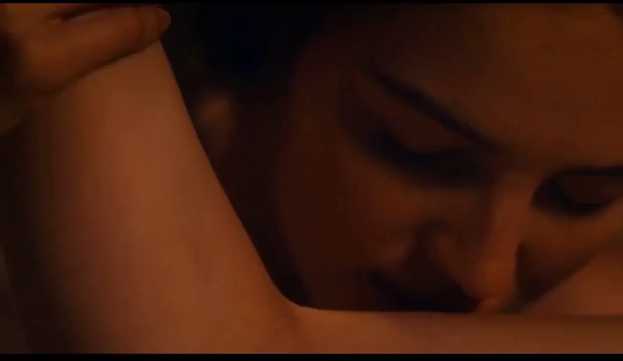 Hailee Steinfeld & Ella Hunt in Dickinson (Pt. 2)