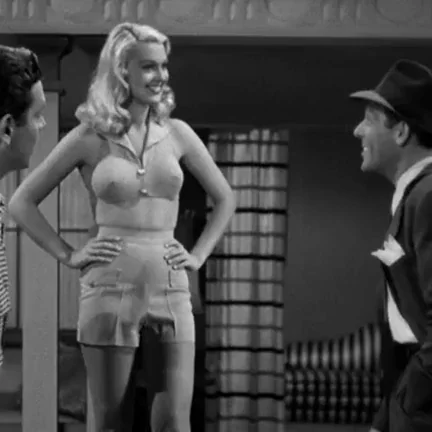 Joan Shawlee's 1946 Bombshell Curves 🔥👗