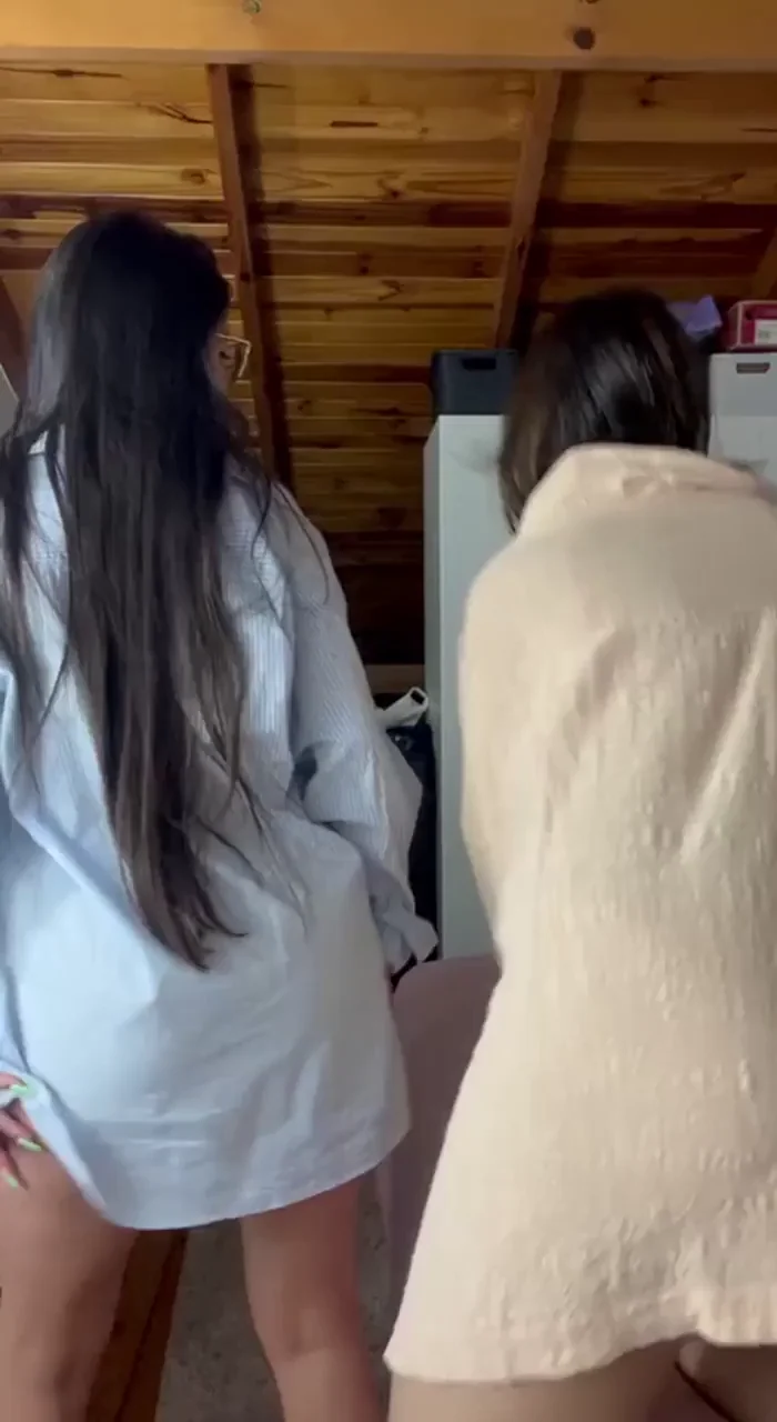 My friend knows very well how to move her ass