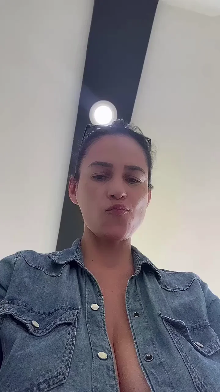 Horny at work| [GIF]