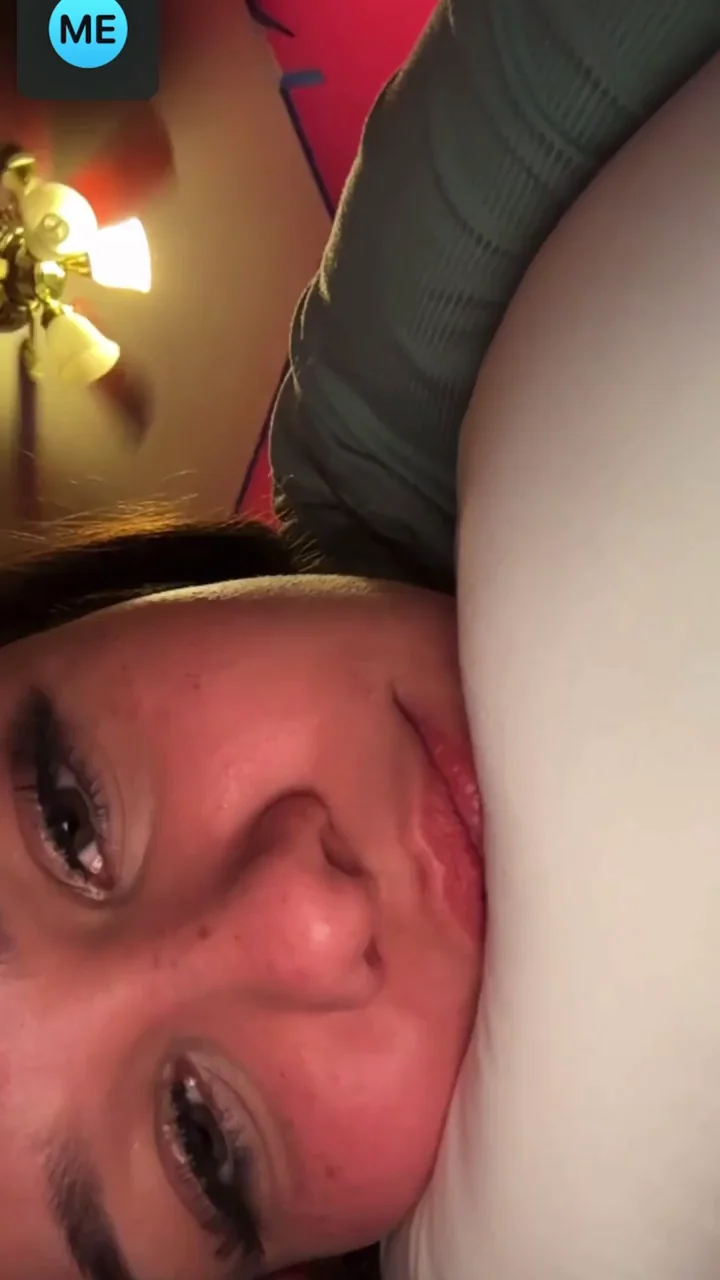 giving a stripping session on facetimee