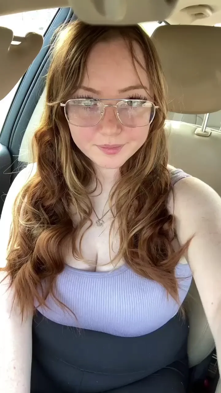 Sneaky Park Car Tit Flash 💦🍼