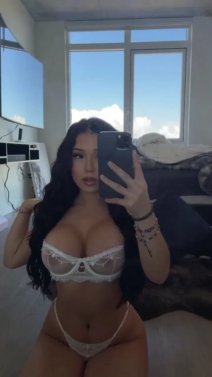 say your age if you're older than 19 and i'll send you my squirting video (instant) try me