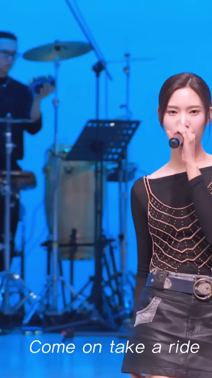 🔥 Mika from Geenius Teasing in Chain Top & Leather Skirt 😈 Kpop Fap Fuel