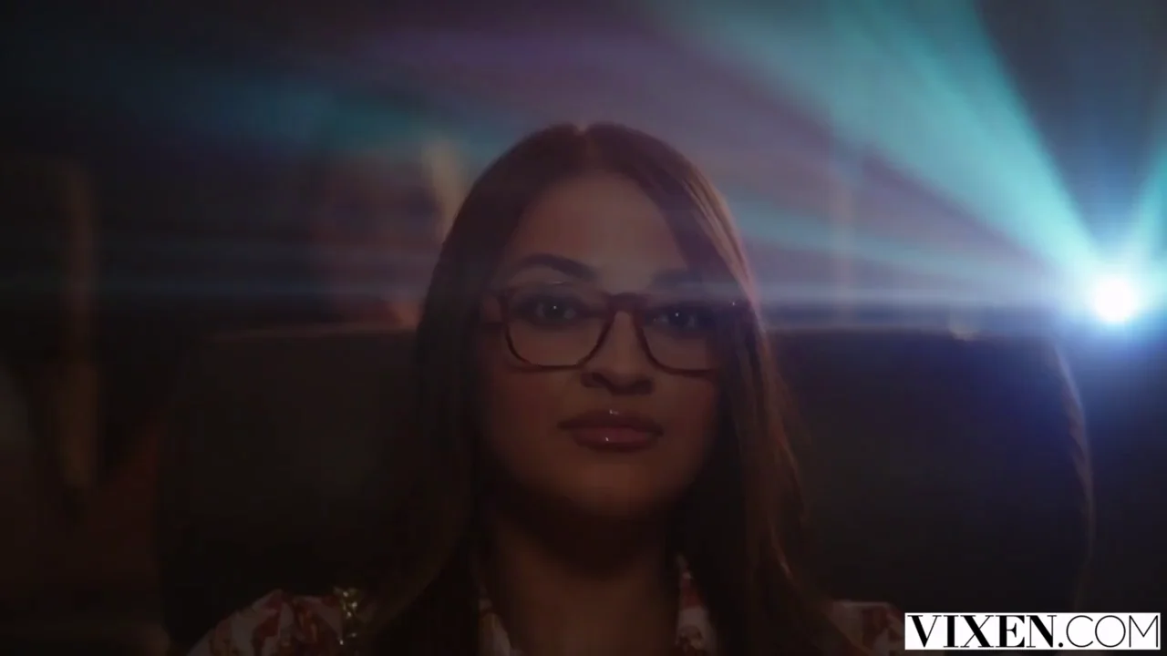 Gizelle Blanco - Background Action