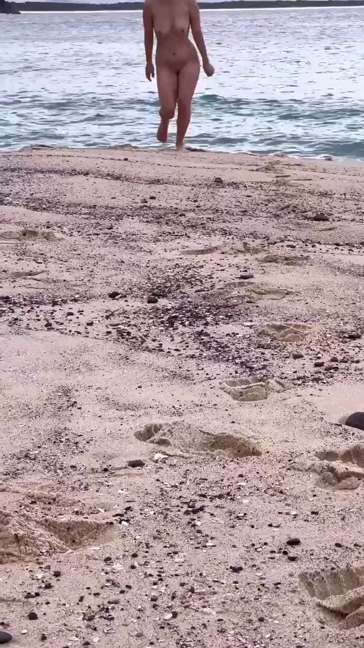Just going for a dip! [GIF]