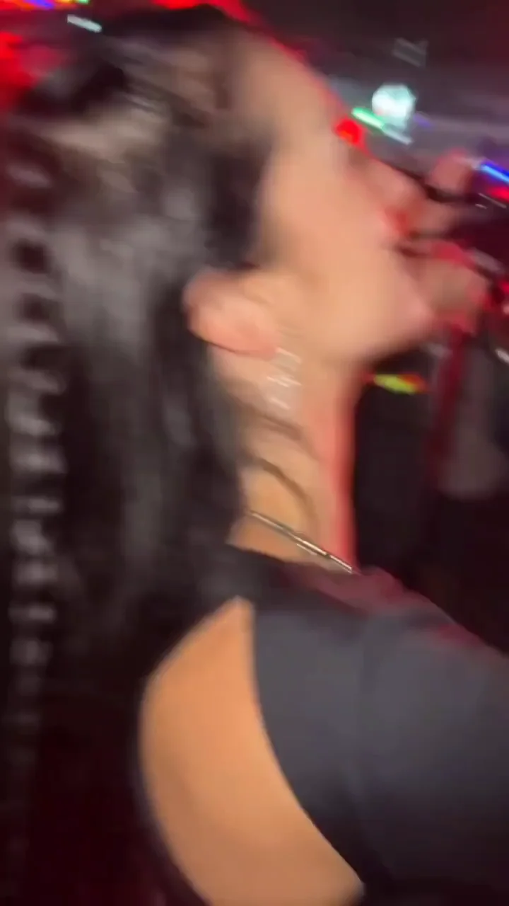 Shaking 🍑