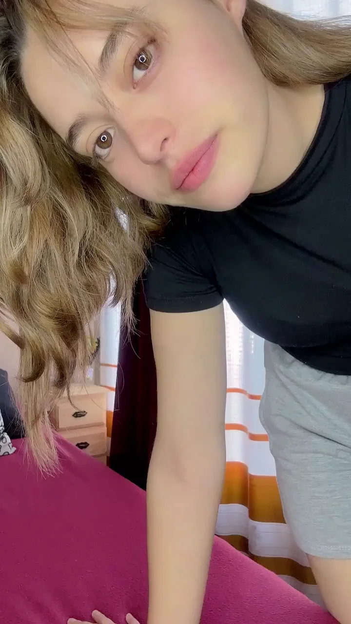 18yo PAWG Tease: Smother Your Face with My Juicy Ass 🍑😈