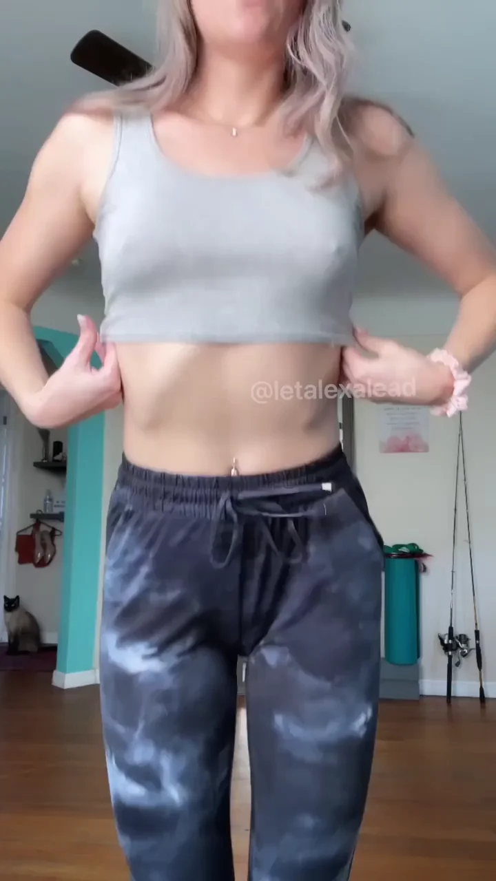 This is the outfit I wore to the gym. I never wear a bra