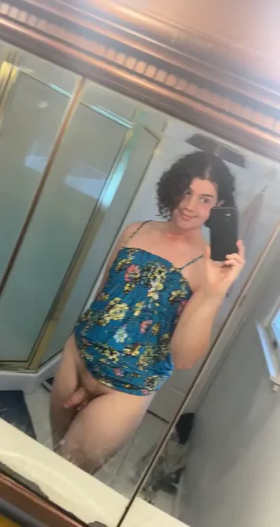 Trying to feel the hot girl summer vibes ??