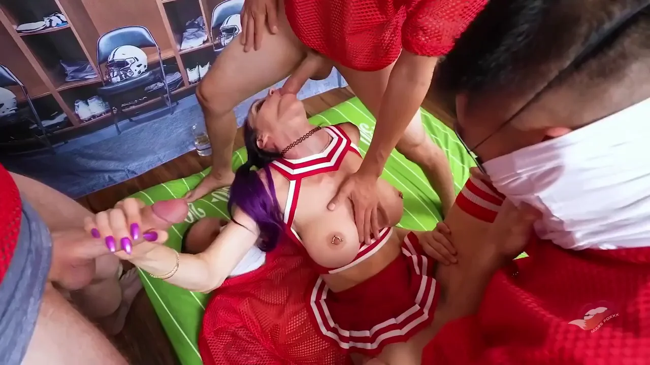 🔥 Cheerleader Slut MarsFoxxx: Wet Hole Stuffed by Gangbang Cumload Crew 💦👯‍♀️🍆