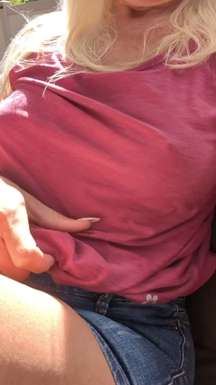 Blonde MILF Tits Look Way Better Off 😈🍒
