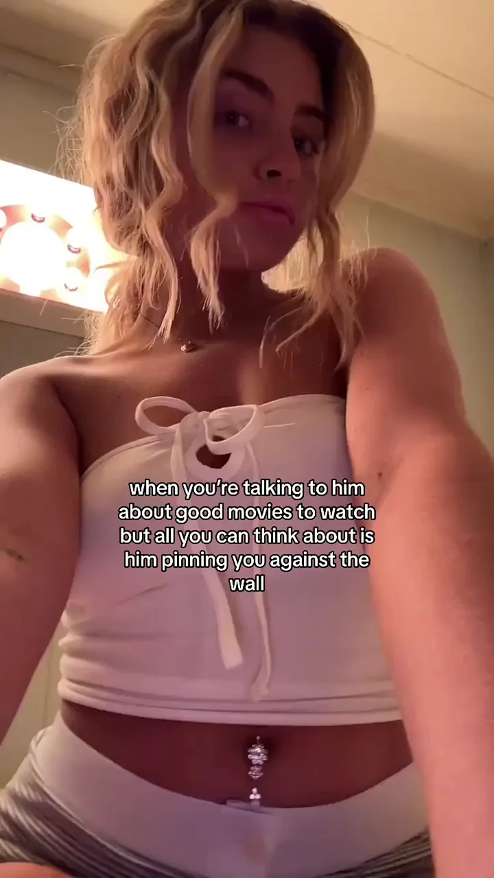 Blonde Teen's Massive Tits Challenge 💪🍈😈 [F]