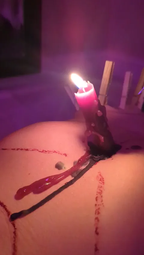 Dripping wax over body paint on pet [F]