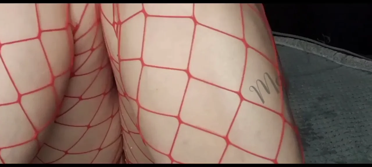 My 40+ milfbody in red fishnets