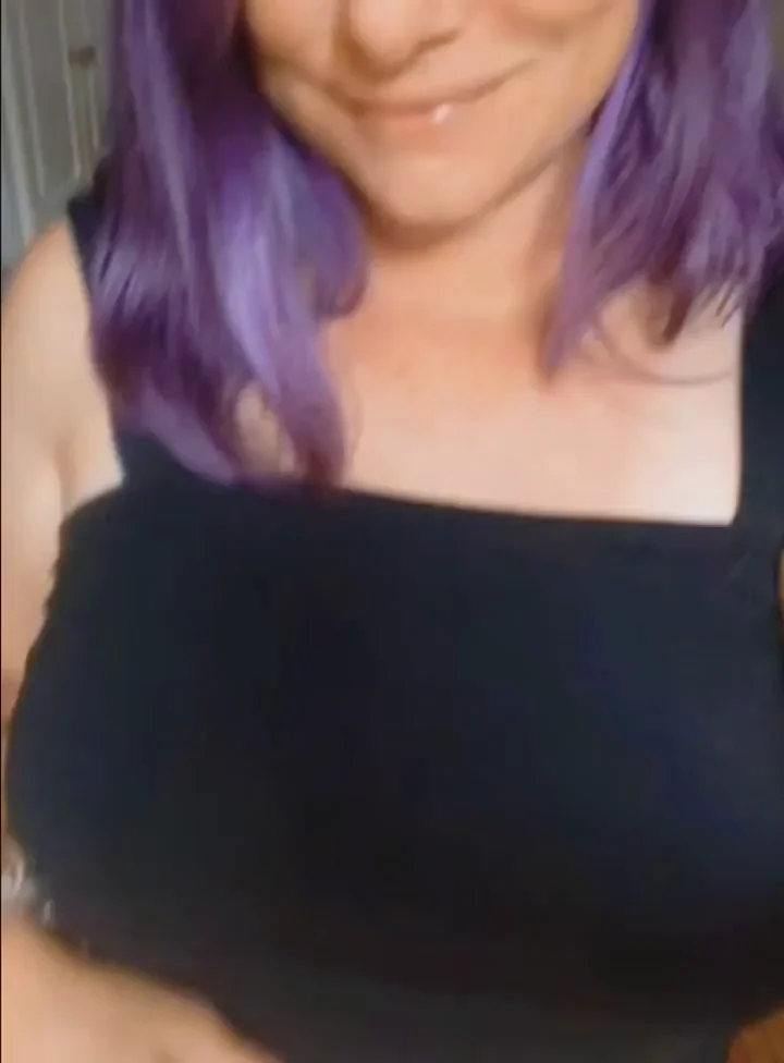 ðŸŽ„ Tis the season for titty fucking, fa la la la la la la la la
