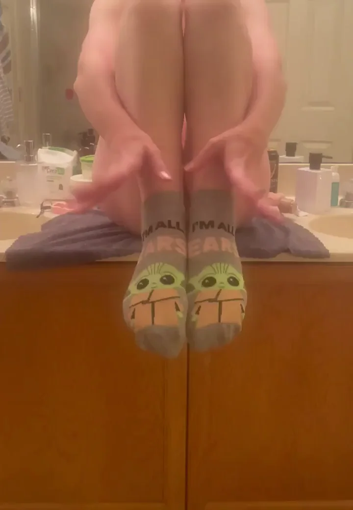 Slutwife's Sunday Spread: Grok Socks Tease on the Vanity