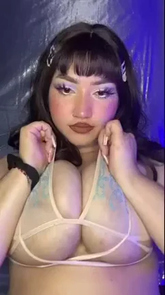 Titty Tuesday Tease 🍈🍈💦