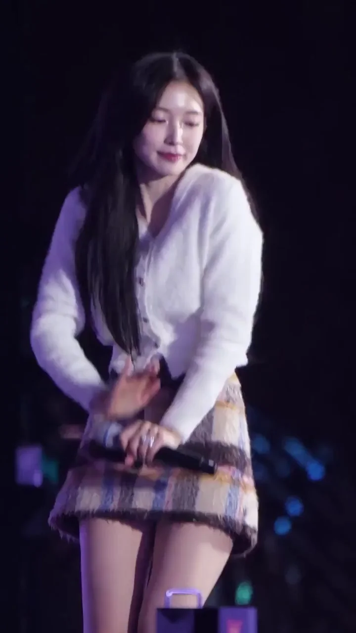 Oh My Girl - Arin