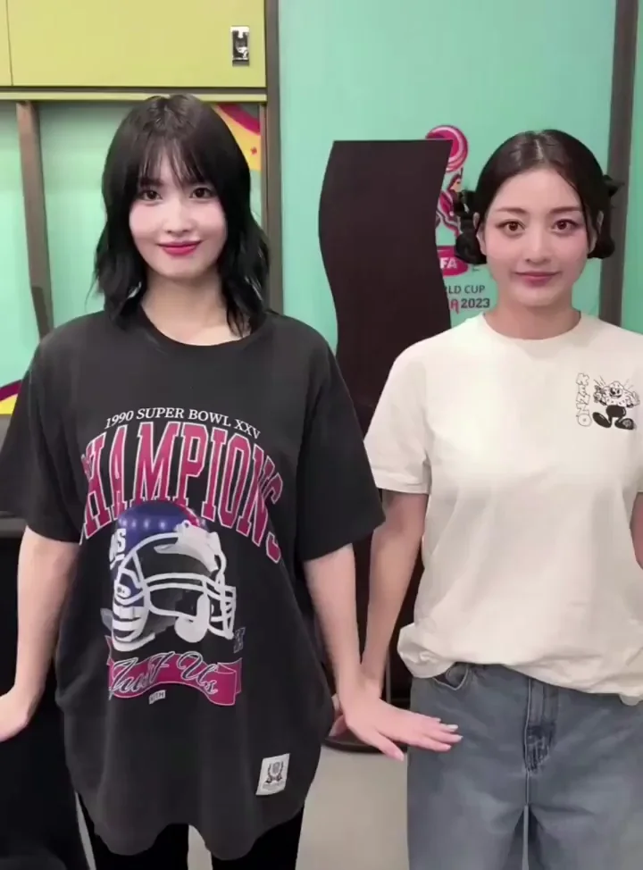 TWICE - Jihyo & Momo