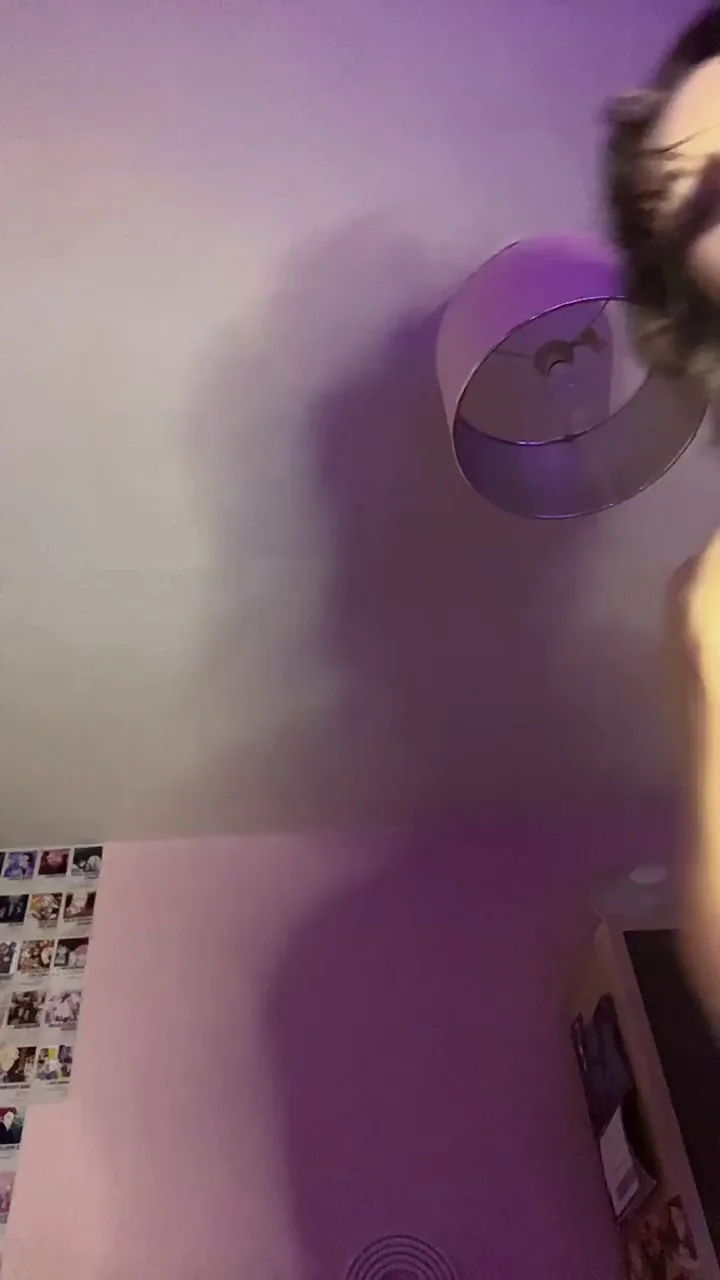 Tiny Titties Slut Shakes Her Perky Lil Buns 🔥🍑