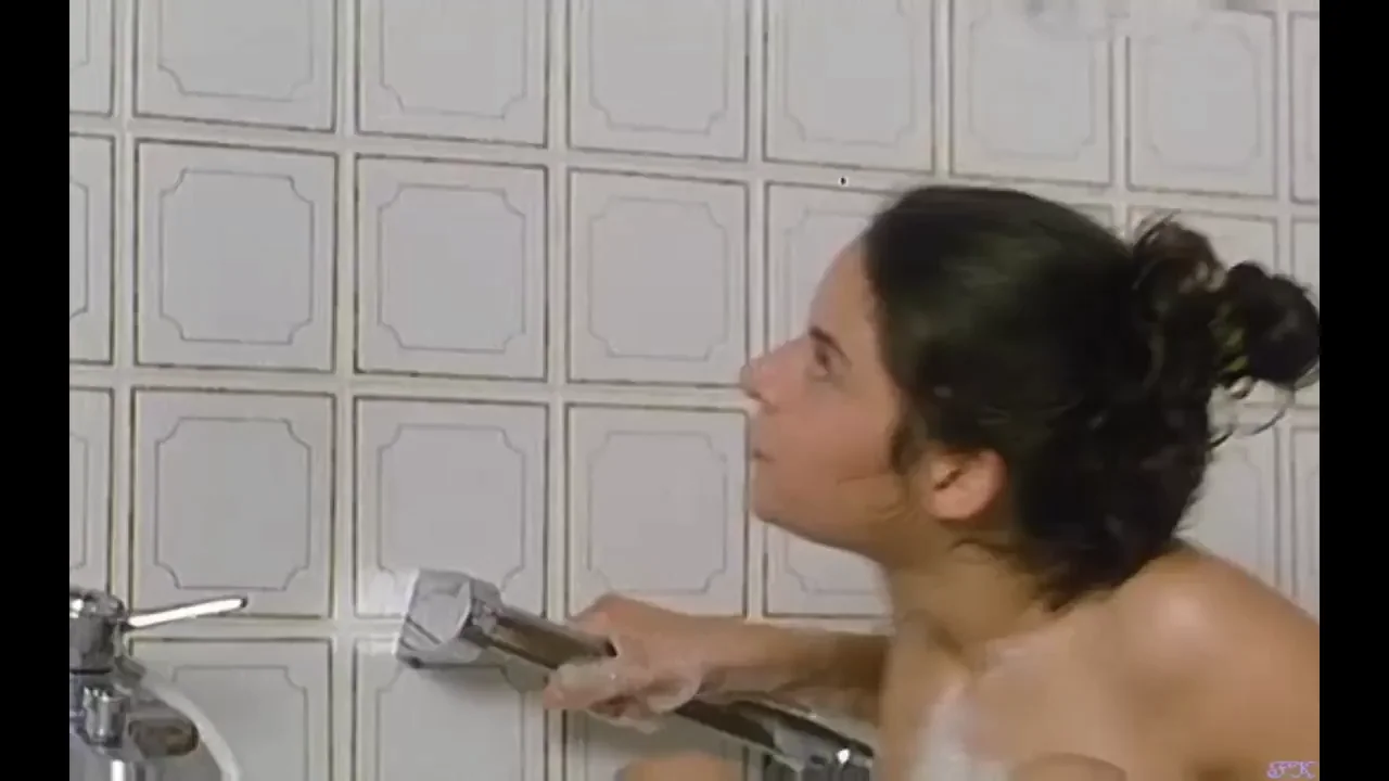 Liane Forestieri in "Looosers!" (1994)