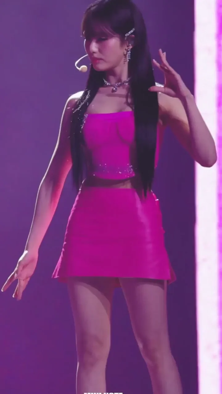 fromis_9 - Jiwon, Jiheon, Nagyung, Jisun & Hayoung as Dolls