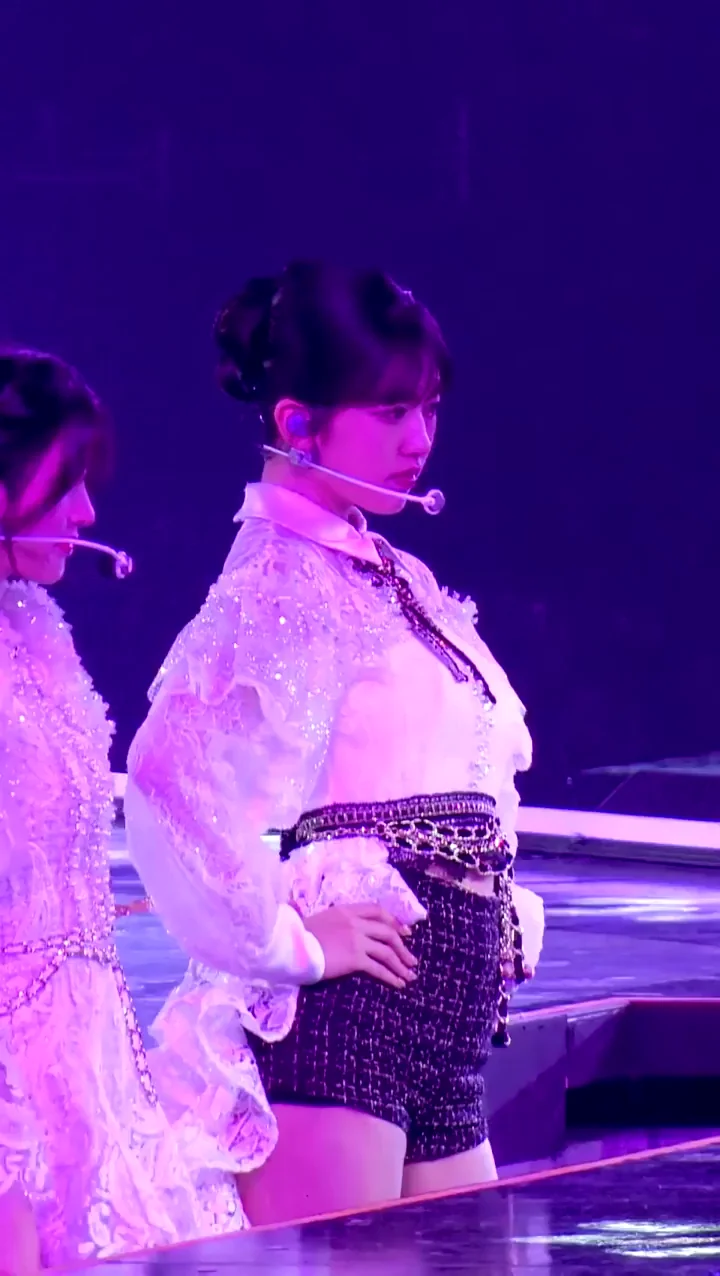 Yujin - IVE