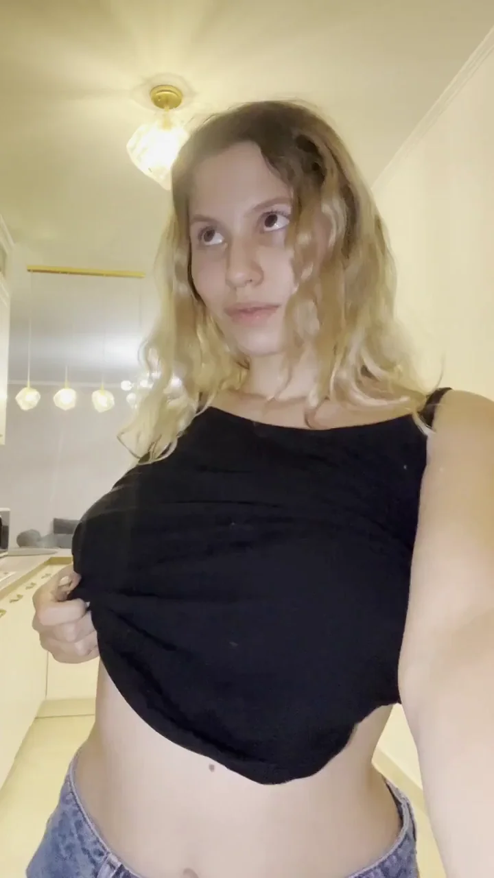 Blonde MILF's Massive Titties Bounce & Jiggle Fun 😍💦