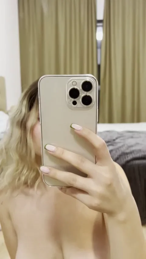 My natural titts are ready to be sucked on [Gif]