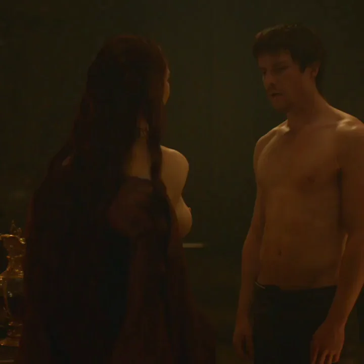 🔥 Carice van Houten’s Tits Out in Game of Thrones S03E08 Melisandre Nude Tease 😈