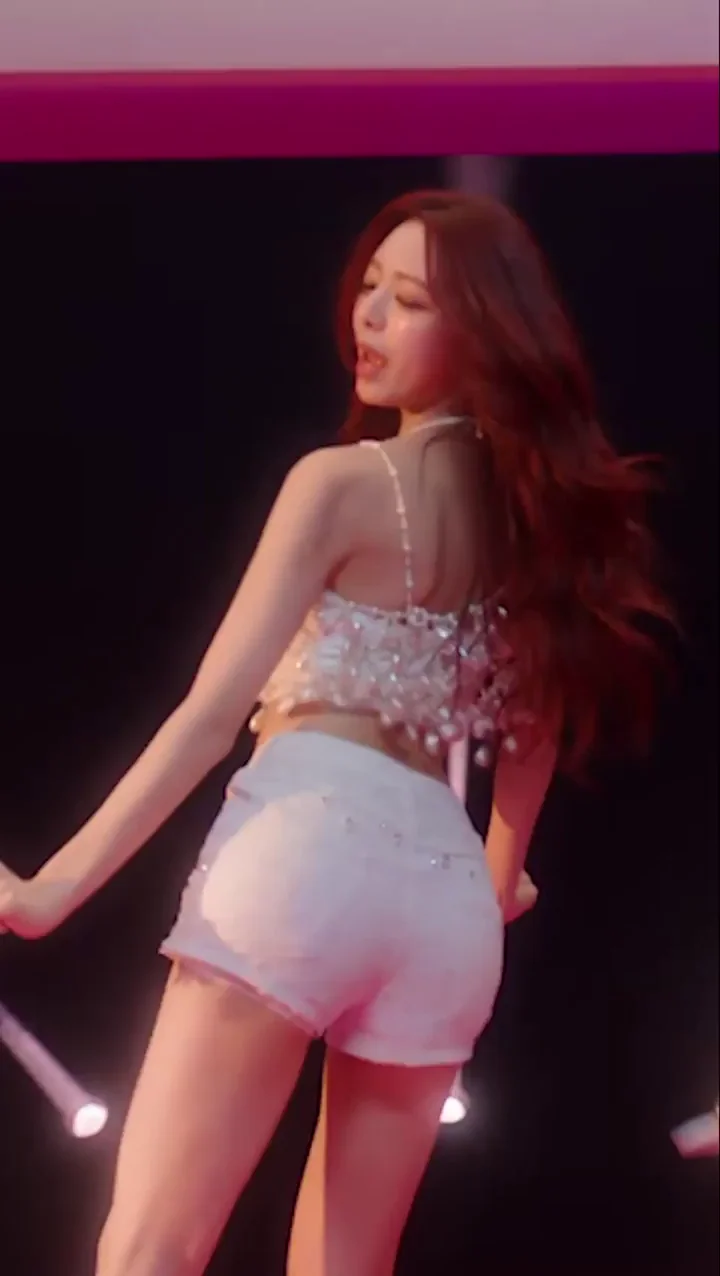 ITZY - Yuna