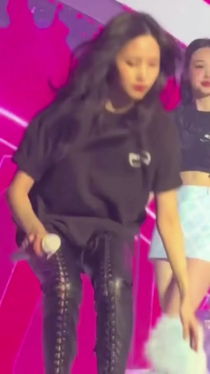 TWICE - Mina