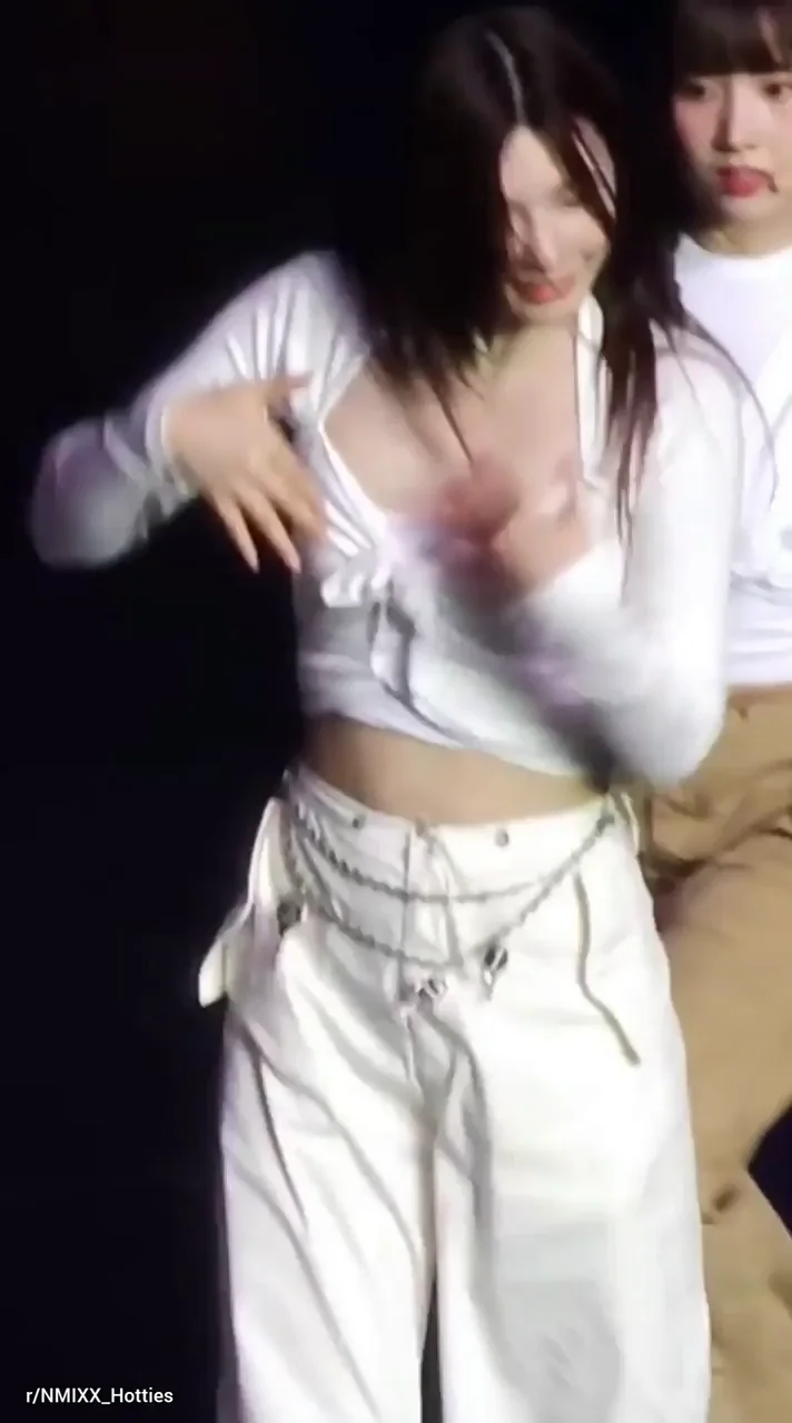 Hot Bae Jinsol & Kim Jiwoo K-Pop Tease Fest