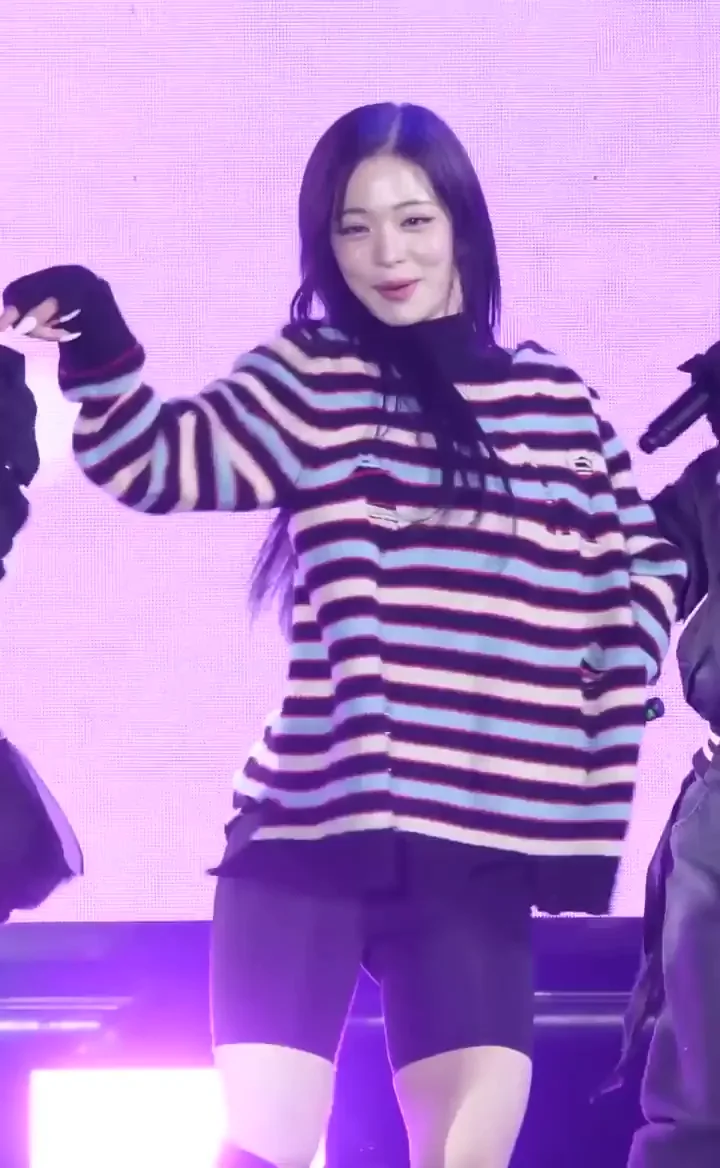 fromis_9 - Chaeyoung