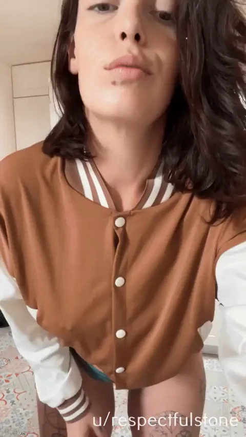 Are you a married man looking at my nudes? 40(f)