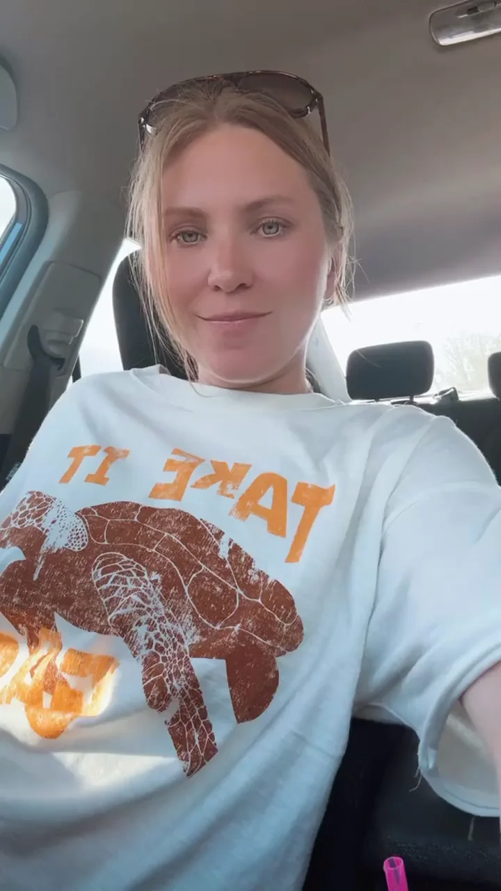 I just want your mouth on my tits