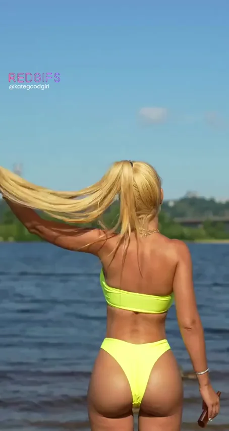my bimbo body need a good tan